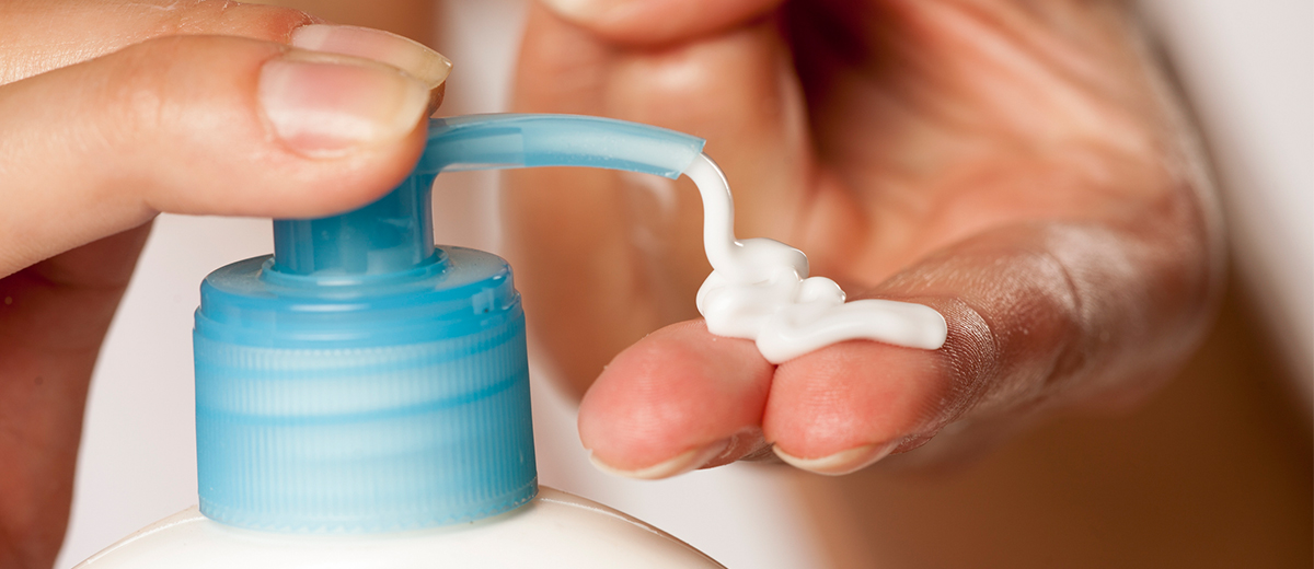 Is it Safe to Moisturize After Handwashing?